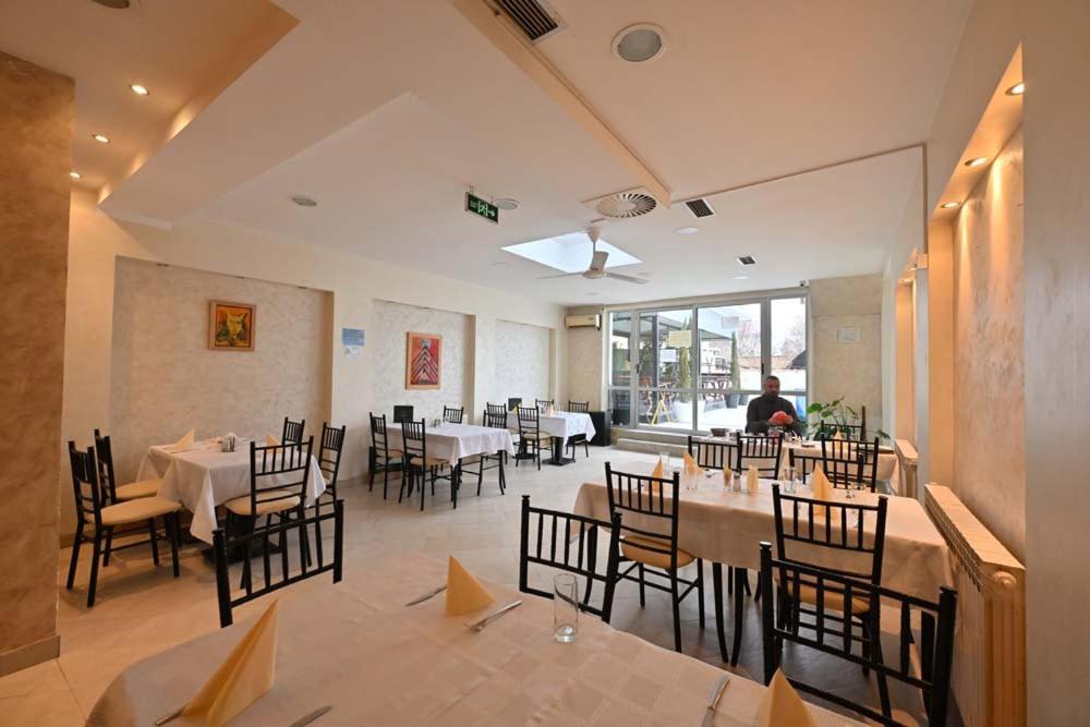 Novi Bečej Hotel Tiski Cvet מראה חיצוני תמונה