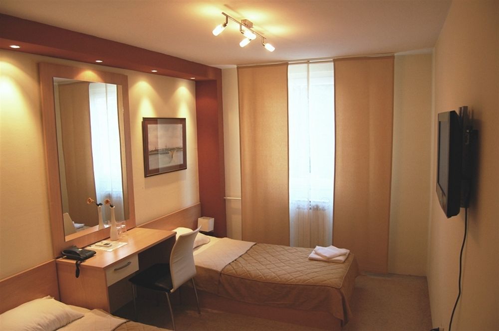 Novi Bečej Hotel Tiski Cvet מראה חיצוני תמונה