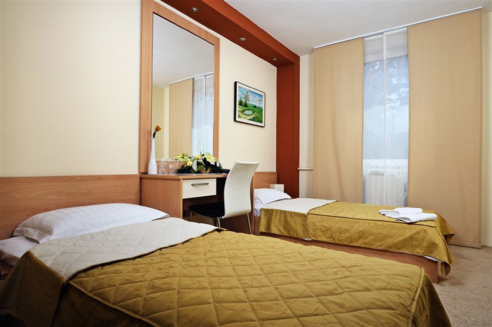 Novi Bečej Hotel Tiski Cvet מראה חיצוני תמונה